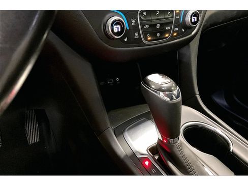 Used 2020 Chevrolet Equinox LT w/ Midnight Edition FWD image 25