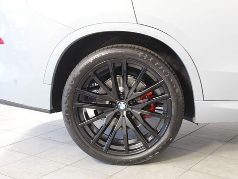 New 2026 BMW X5 xDrive40i w/ M Sport Package image 10