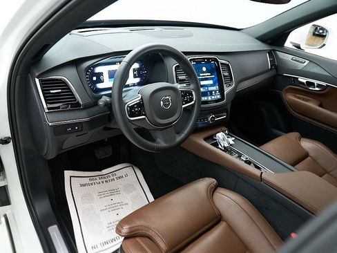 Certified 2024 Volvo XC90 T8 Ultimate AWD/4WD image 12