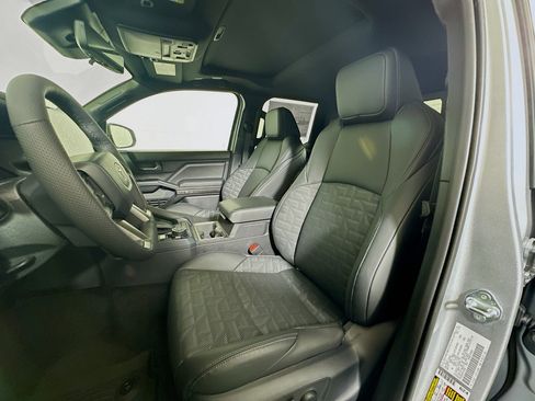 New 2026 Toyota Tacoma TRD Off-Road image 9