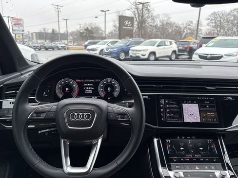 Used 2025 Audi Q7 3.0T Premium Plus image 11