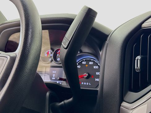 Used 2023 Chevrolet Silverado 1500 Custom RWD image 18