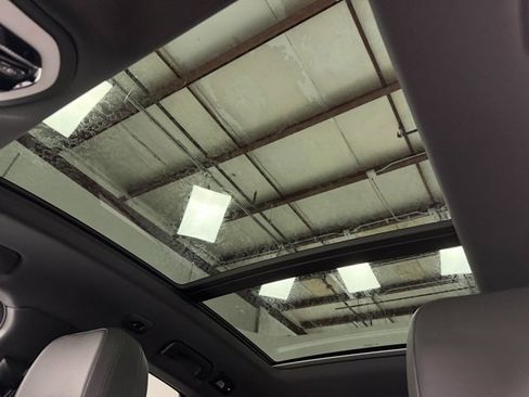 Used 2020 Porsche Macan image 23