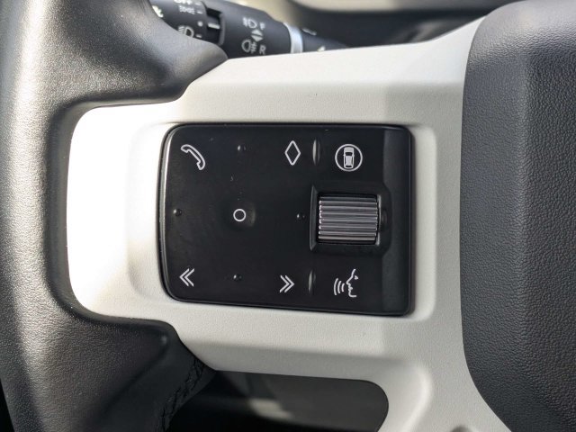 Used 2026 Land Rover Defender 110 X-Dynamic SE AWD/4WD image 24
