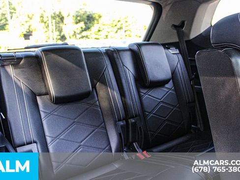 Used 2025 Volkswagen Atlas SE FWD image 18