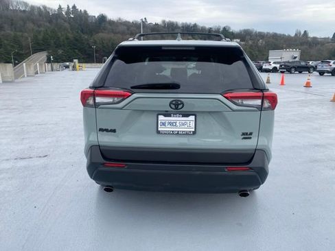 Certified 2022 Toyota RAV4 XLE Premium image 11