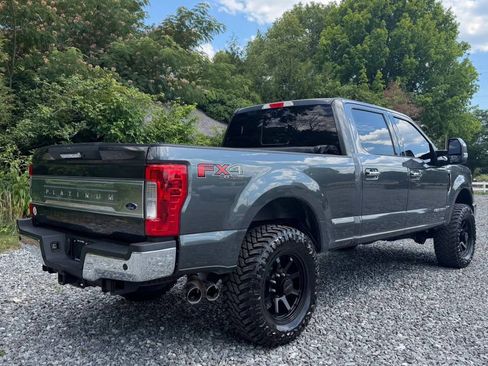 Used 2017 Ford F250 Lariat w/ Chrome Package AWD/4WD image 8