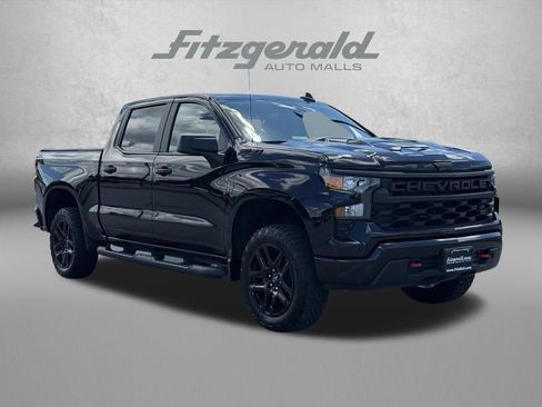 Used 2025 Chevrolet Silverado 1500 Custom Trail Boss AWD/4WD image 1