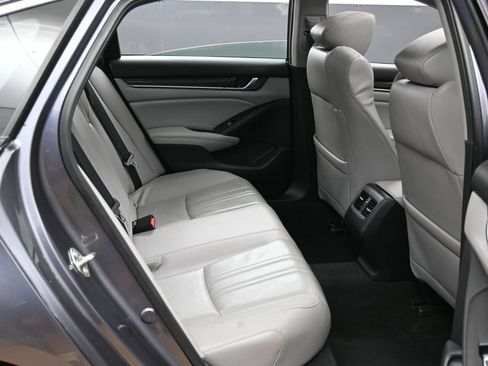 Used 2018 Honda Accord EX-L image 32