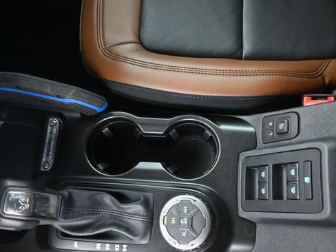 Used 2022 Ford Bronco Outer Banks image 22