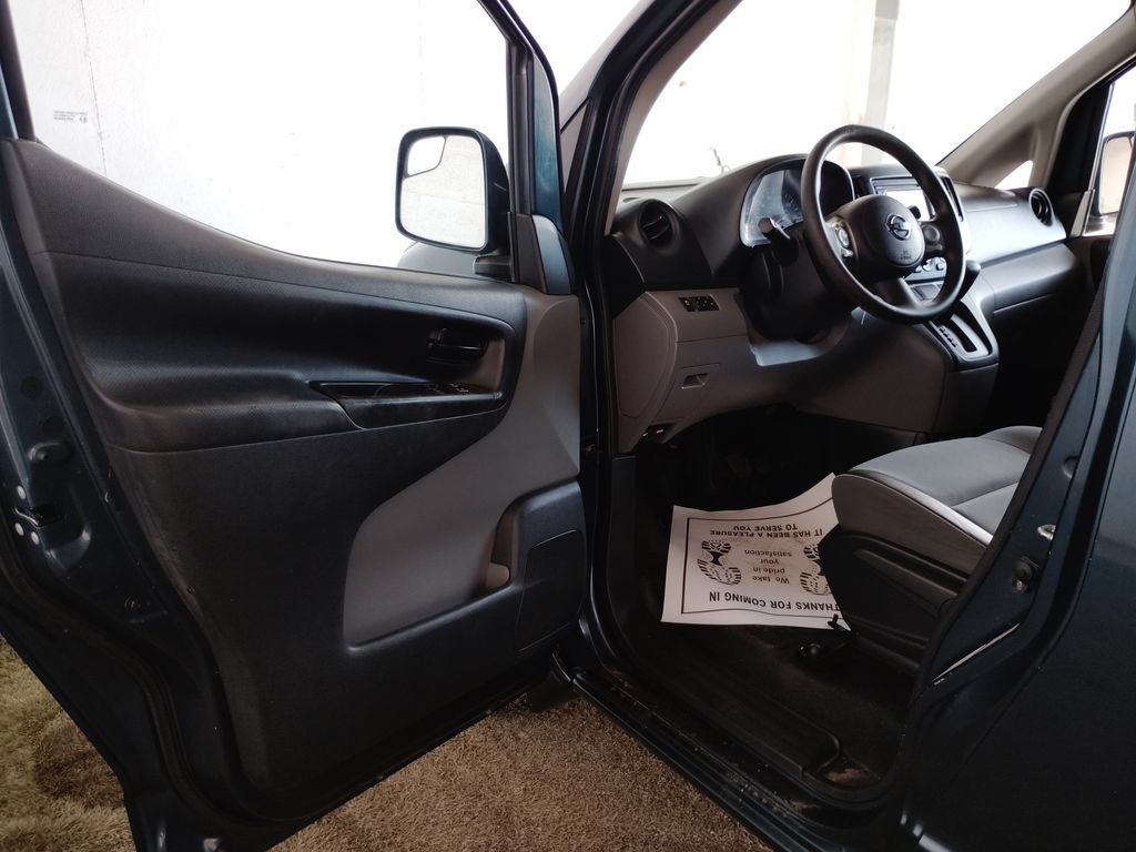 Used 2017 Nissan NV200 SV w/ Technology Package FWD image 19