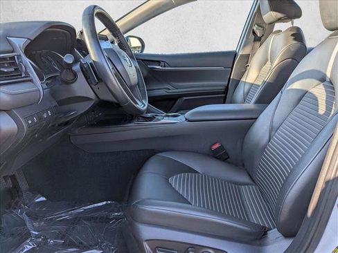Used 2023 Toyota Camry SE image 15