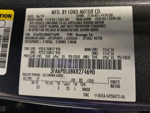 Used 2019 Ford Fusion SE FWD image 33