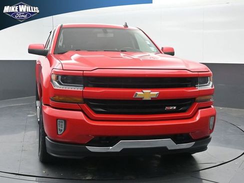 Used 2019 Chevrolet Silverado 1500 LT w/ Texas Edition AWD/4WD image 2