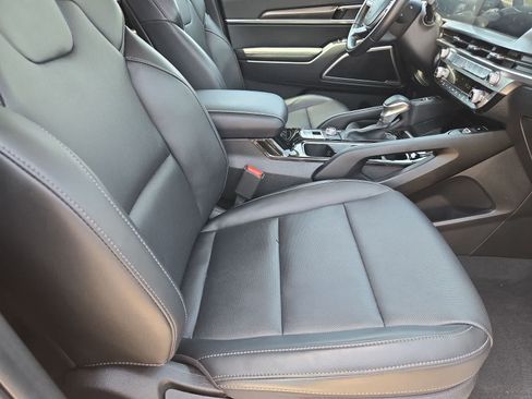 Certified 2024 Kia Telluride S FWD image 19