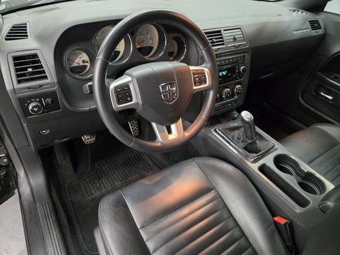 Used 2013 Dodge Challenger R/T RWD image 8