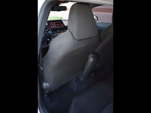 Used 2019 Toyota C-HR LE FWD image 22