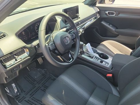Certified 2025 Honda Civic Sport image 17