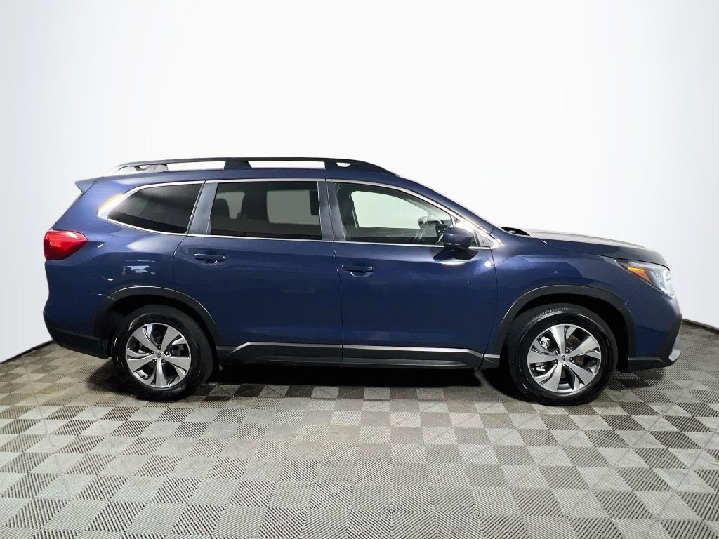 Used 2025 Subaru Ascent Premium AWD/4WD image 8