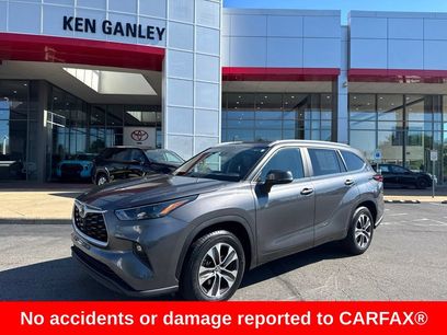 Used 2023 Toyota Highlander XLE