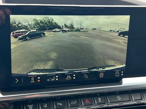 New 2026 GMC Sierra 2500 SLE AWD/4WD image 16