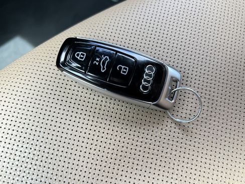 Used 2022 Audi Q8 Premium Plus AWD/4WD image 34