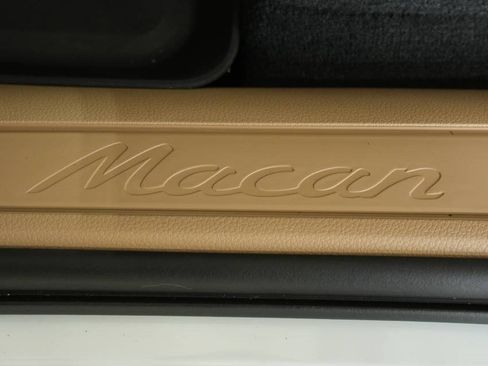 New 2025 Porsche Macan image 32