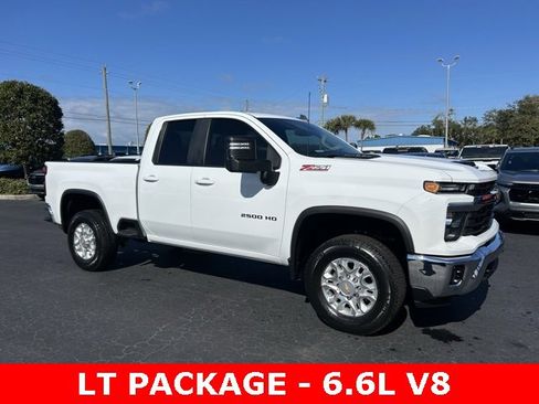Used 2024 Chevrolet Silverado 2500 LT image 1