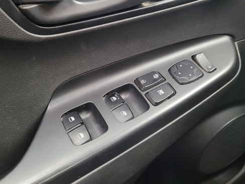 Used 2021 Hyundai Kona SEL FWD image 27