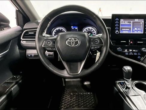 Used 2024 Toyota Camry SE FWD image 8