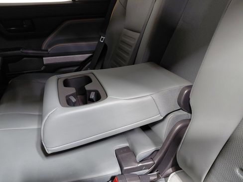 Used 2025 Toyota 4Runner Trailhunter image 47