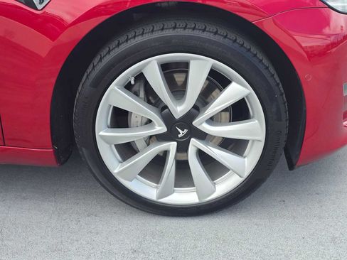 Used 2018 Tesla Model 3 Long Range RWD image 9