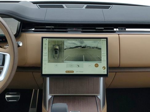 New 2026 Land Rover Range Rover Long Wheelbase SE AWD/4WD image 26