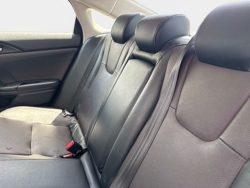 Used 2019 Honda Insight Touring image 10