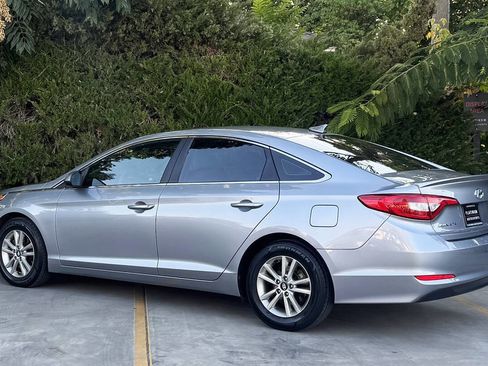 Used 2017 Hyundai Sonata SE image 6