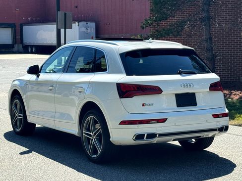 Used 2018 Audi SQ5 Premium Plus w/ Navigation Package image 4