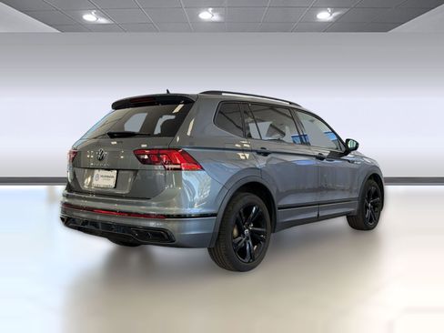 Used 2023 Volkswagen Tiguan SE R-Line image 9