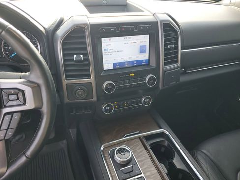 Used 2021 Ford Expedition Platinum image 24