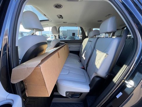 Used 2024 Hyundai Palisade SEL image 20