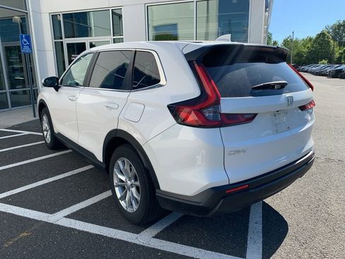 Used 2024 Honda CR-V EX image 5