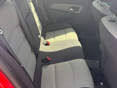 Used 2014 Chevrolet Cruze LS image 19