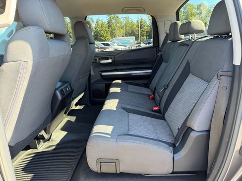 Used 2015 Toyota Tundra SR5 w/ TRD Off Road Package AWD/4WD image 33