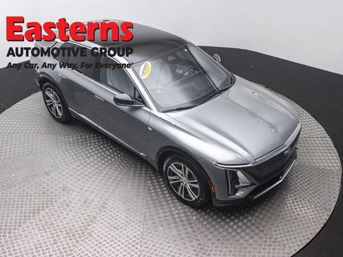 Used 2024 Cadillac Lyriq Luxury RWD image 3