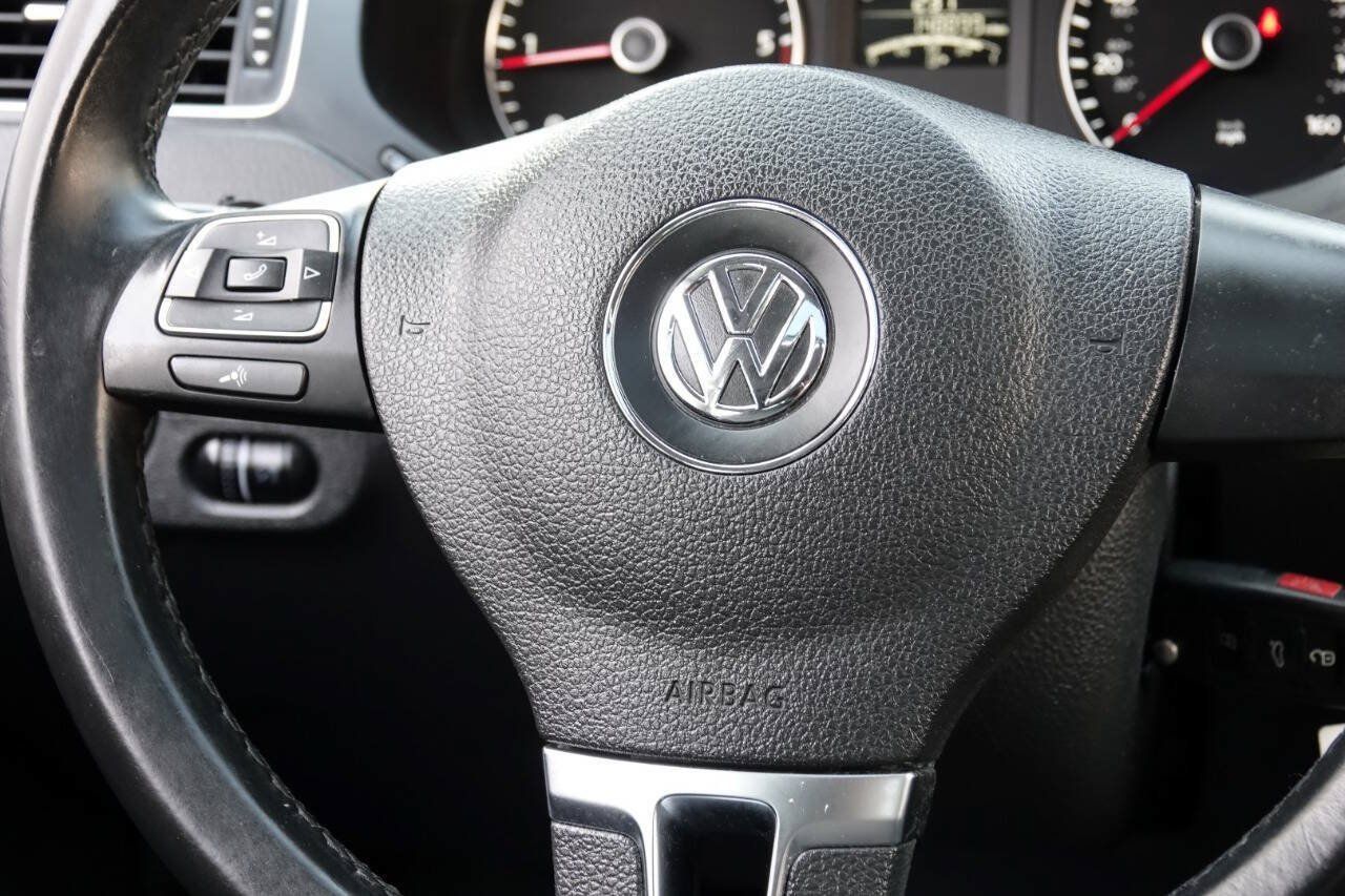 Used 2014 Volkswagen Jetta TDI FWD image 68