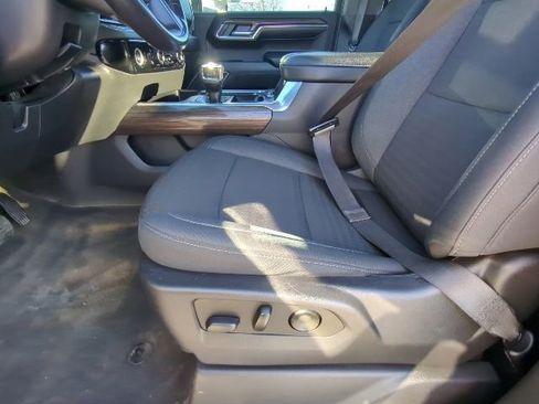 Used 2022 Chevrolet Silverado 1500 LT Trail Boss image 15