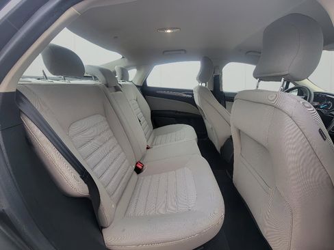 Used 2017 Ford Fusion S image 28