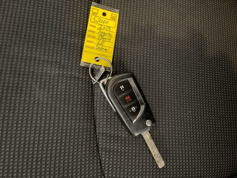 Used 2019 Toyota RAV4 LE w/ All Weather Liner Package AWD/4WD image 26
