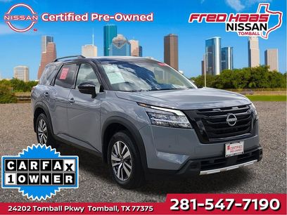 Certified 2024 Nissan Pathfinder SL w/ Black Appearance Package