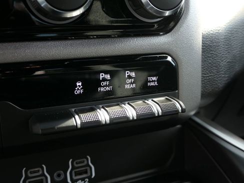 Used 2025 RAM 1500 Big Horn AWD/4WD image 21