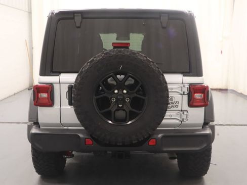 Used 2024 Jeep Wrangler Unlimited Sport AWD/4WD image 8